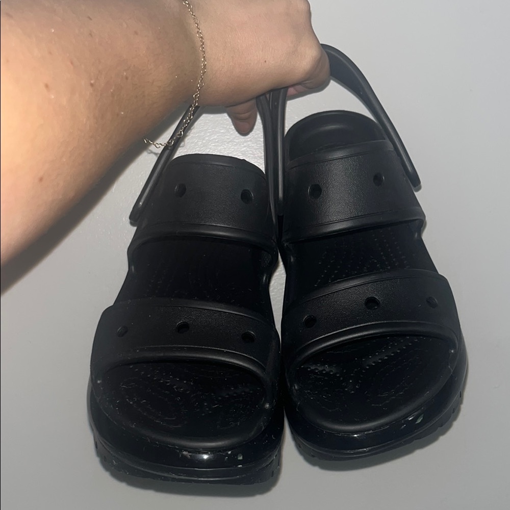 CROCS mega crush black sandals